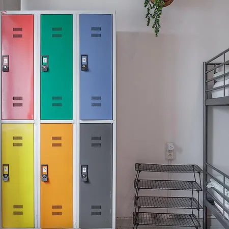 Travel & Live Hostel