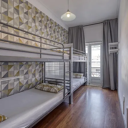 Travel & Live Porto