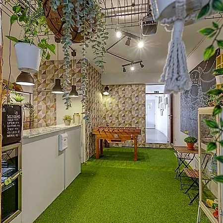Travel & Live Auberge de jeunesse Oporto