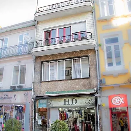 Auberge de jeunesse Travel & Live *