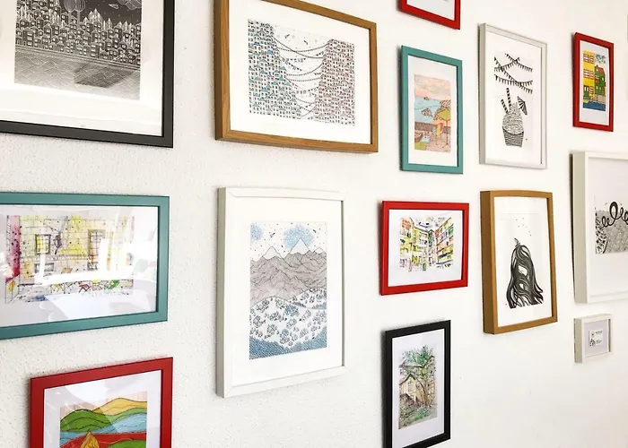 Travel & Live 호스텔 *